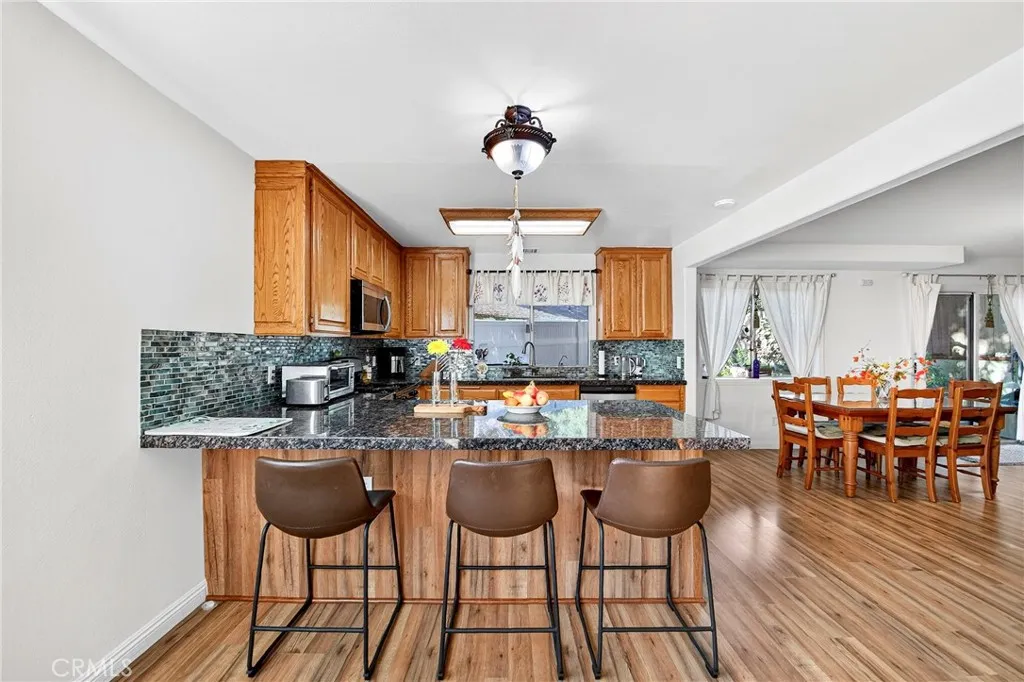 2629 Altura Avenue, La Crescenta, California 91214 home-pic-9