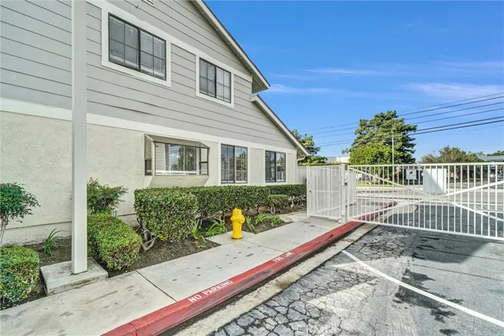 1700 W Cerritos 144, Anaheim, California 92804