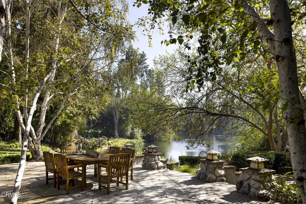 1260 La Loma Road, Pasadena, California 91105 home-pic-42