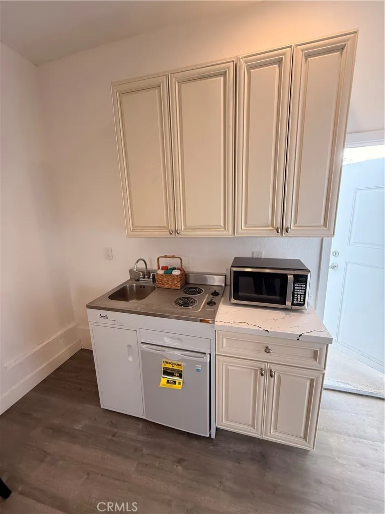 9888 Terrace Drive, Morongo Valley, California 92256 home-pic-23