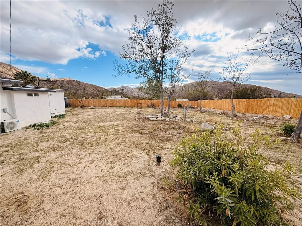 9888 Terrace Drive, Morongo Valley, California 92256 home-pic-31