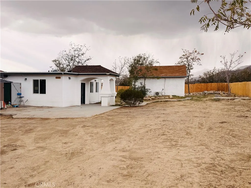 9888 Terrace Drive, Morongo Valley, California 92256 home-pic-16