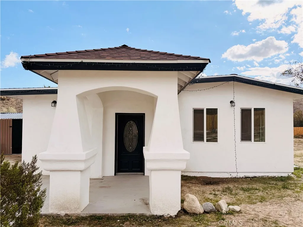 9888 Terrace Drive, Morongo Valley, California 92256 home-pic-0