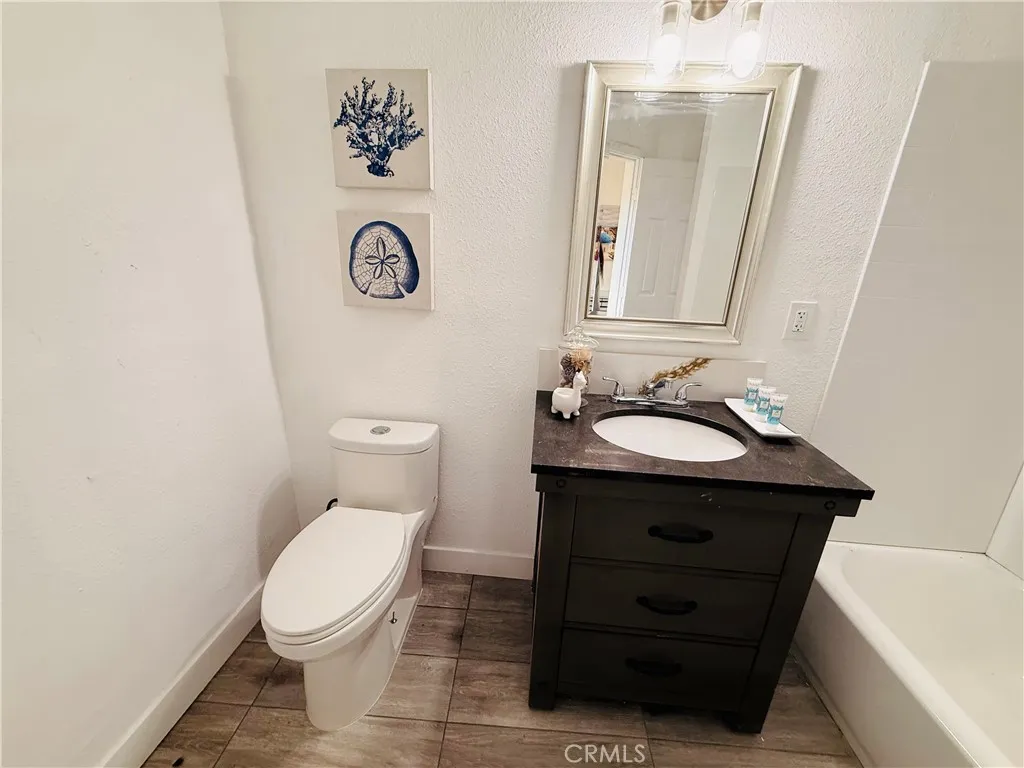 9888 Terrace Drive, Morongo Valley, California 92256 home-pic-27