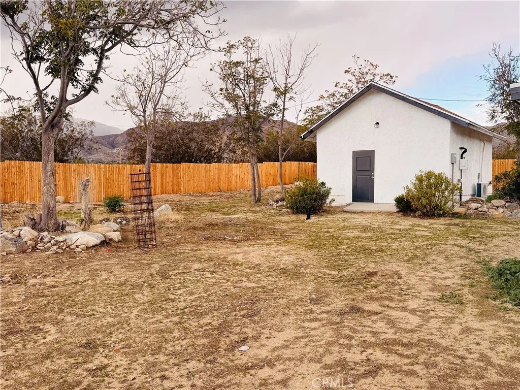 9888 Terrace Drive, Morongo Valley, California 92256 home-pic-30