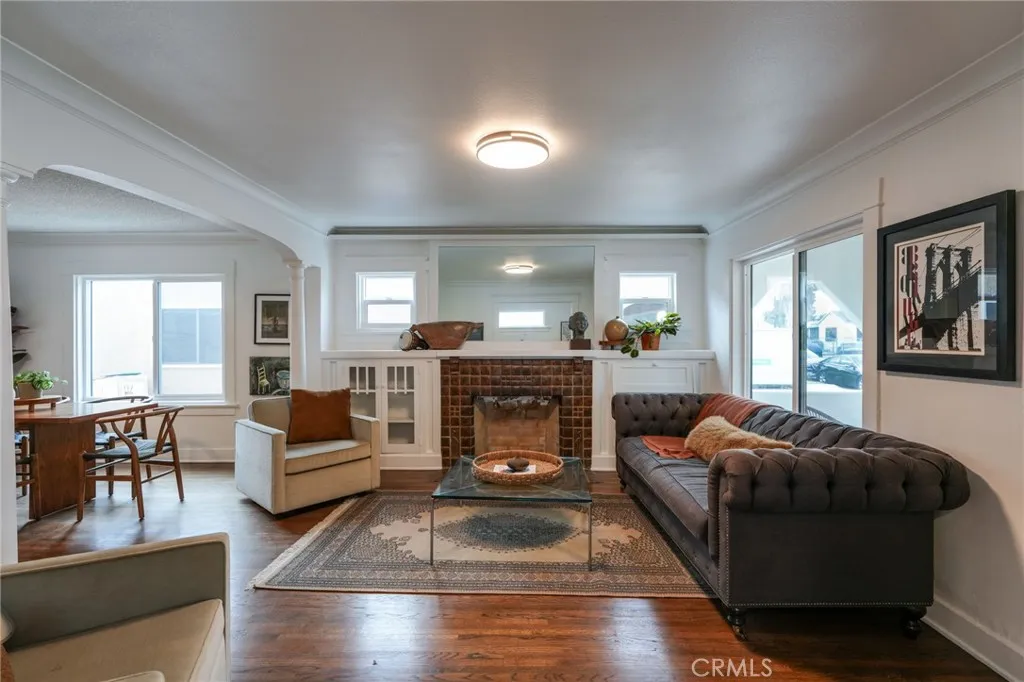 5842 5th, Los Angeles, California 90043 home-pic-4