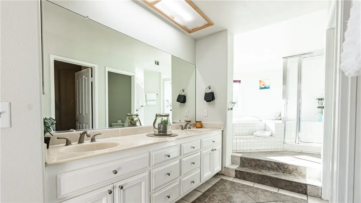 680 Avenida Terrazo, Corona, California 92882 home-pic-20