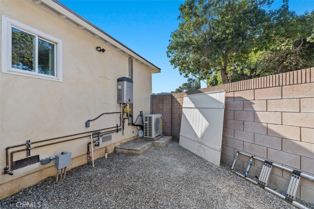 4769 E Malta, Long Beach, California 90815 home-pic-33