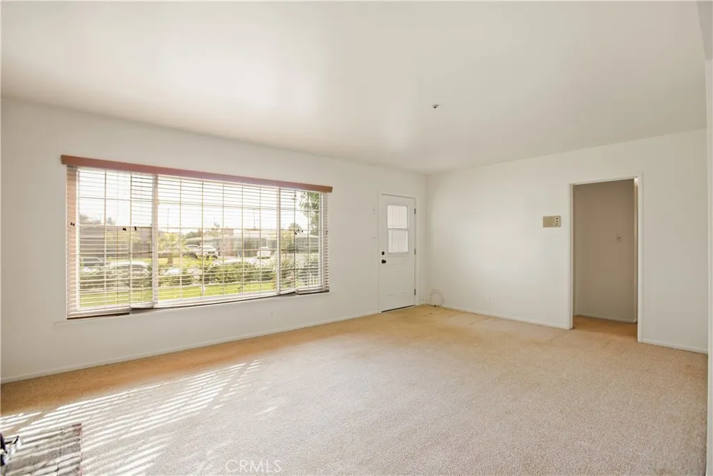 924 W E, Ontario, California 91762 home-pic-12