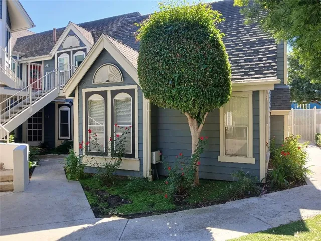810 Baker #112