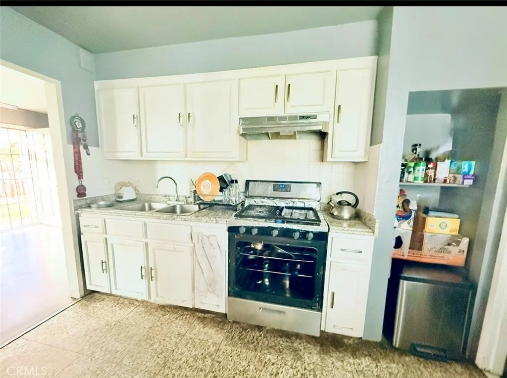 3537 Maine Avenue, Baldwin Park, California 91706 home-pic-8