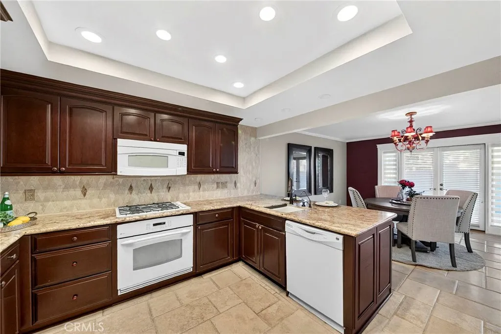 453 Pinehurst Court, Fullerton, California 92835 home-pic-11