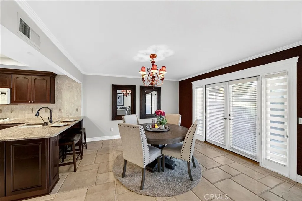 453 Pinehurst Court, Fullerton, California 92835 home-pic-2