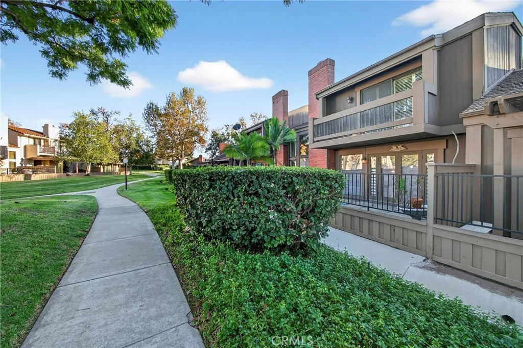 453 Pinehurst Court, Fullerton, California 92835 home-pic-43