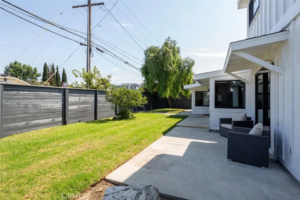 2097 Maple, Costa Mesa, California 92627 home-pic-18
