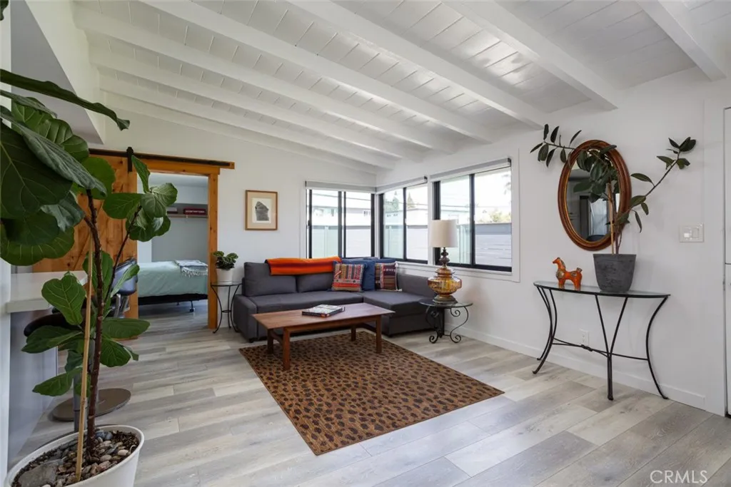 2097 Maple, Costa Mesa, California 92627 home-pic-24