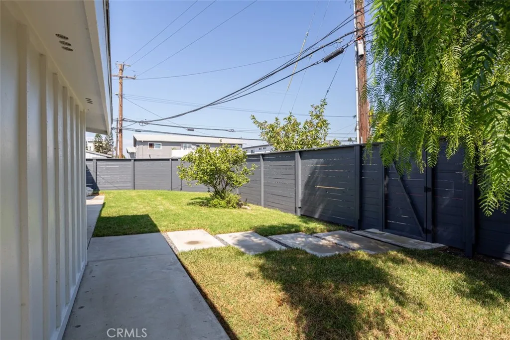 2097 Maple, Costa Mesa, California 92627 home-pic-19