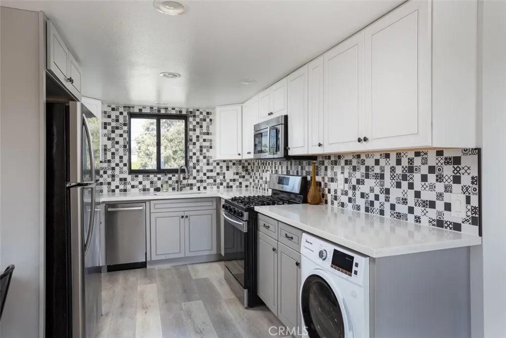 2097 Maple, Costa Mesa, California 92627 home-pic-47