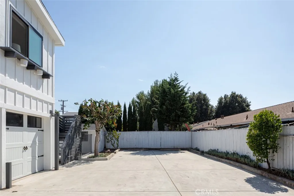 2097 Maple, Costa Mesa, California 92627 home-pic-15