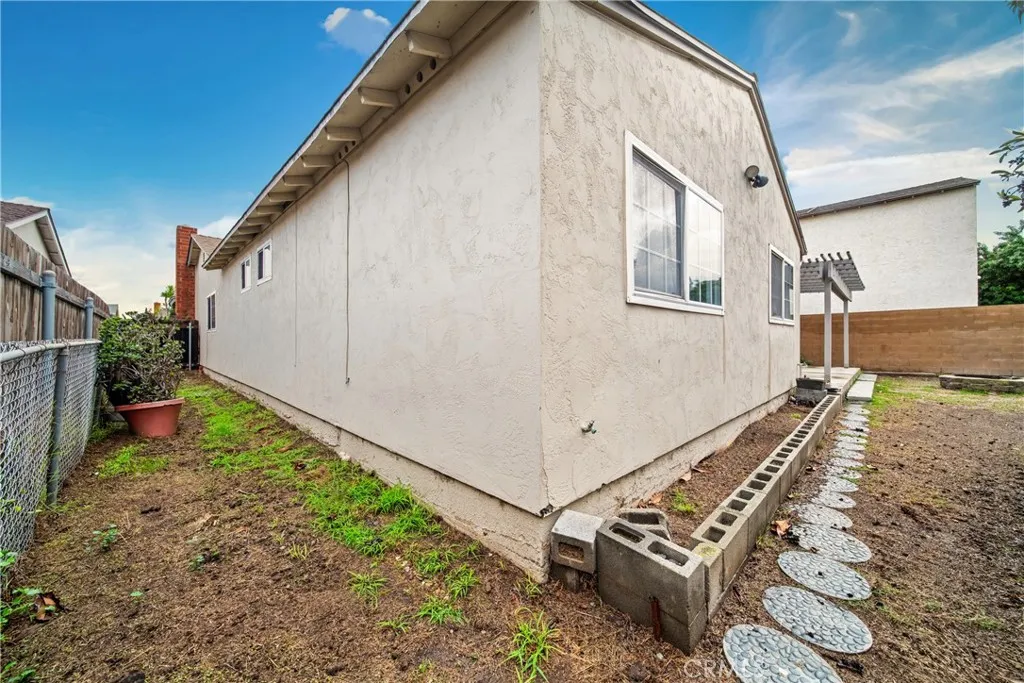 1122 Thalia Street, San Diego, California 92154 home-pic-37