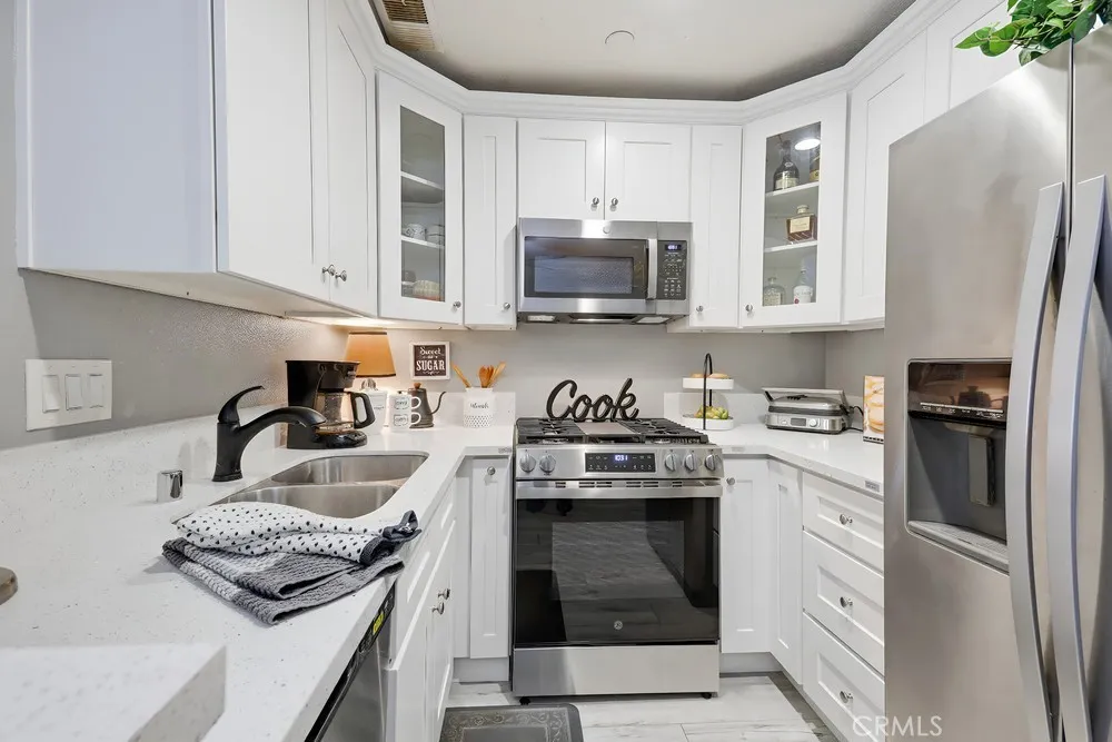 12655 Glendale F, Stanton, California 90680 home-pic-16