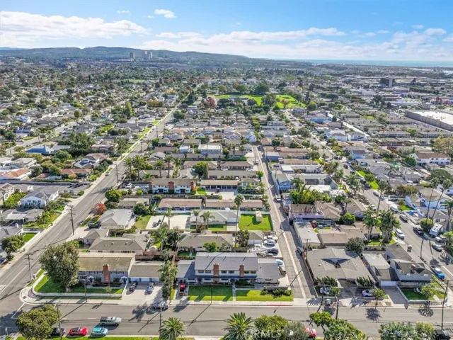 1780 Santa Ana, Costa Mesa, California 92627