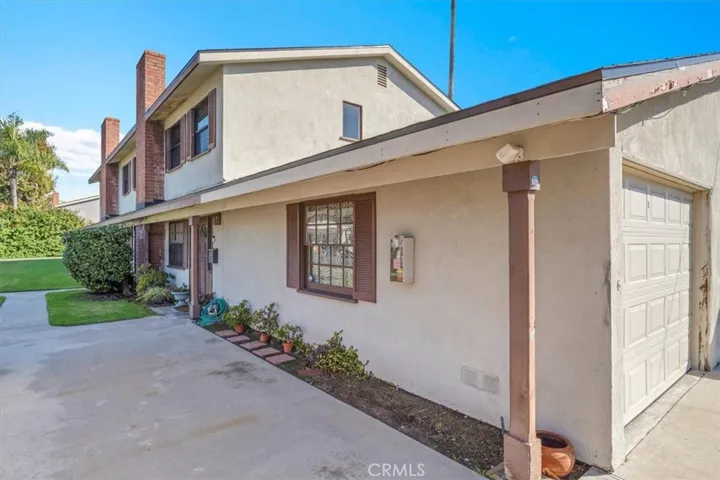 1780 Santa Ana, Costa Mesa, California 92627