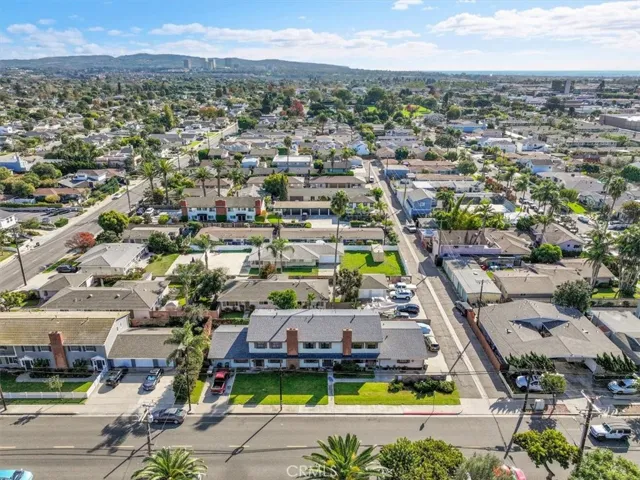 1780 Santa Ana, Costa Mesa, California 92627