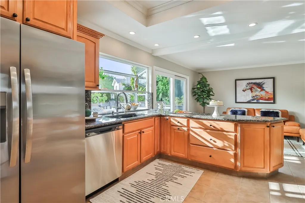 2747 Granvia Place, Thousand Oaks, California 91360 home-pic-16