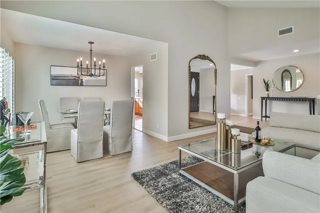 2747 Granvia Place, Thousand Oaks, California 91360 home-pic-13