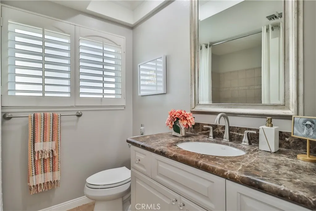 2747 Granvia Place, Thousand Oaks, California 91360 home-pic-37