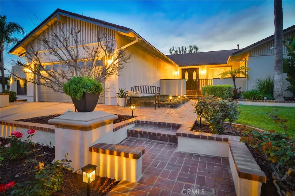 2747 Granvia Place, Thousand Oaks, California 91360 home-pic-2