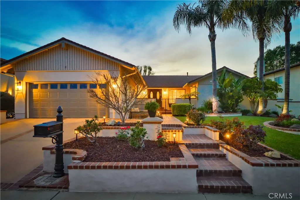 2747 Granvia Place, Thousand Oaks, California 91360 home-pic-0