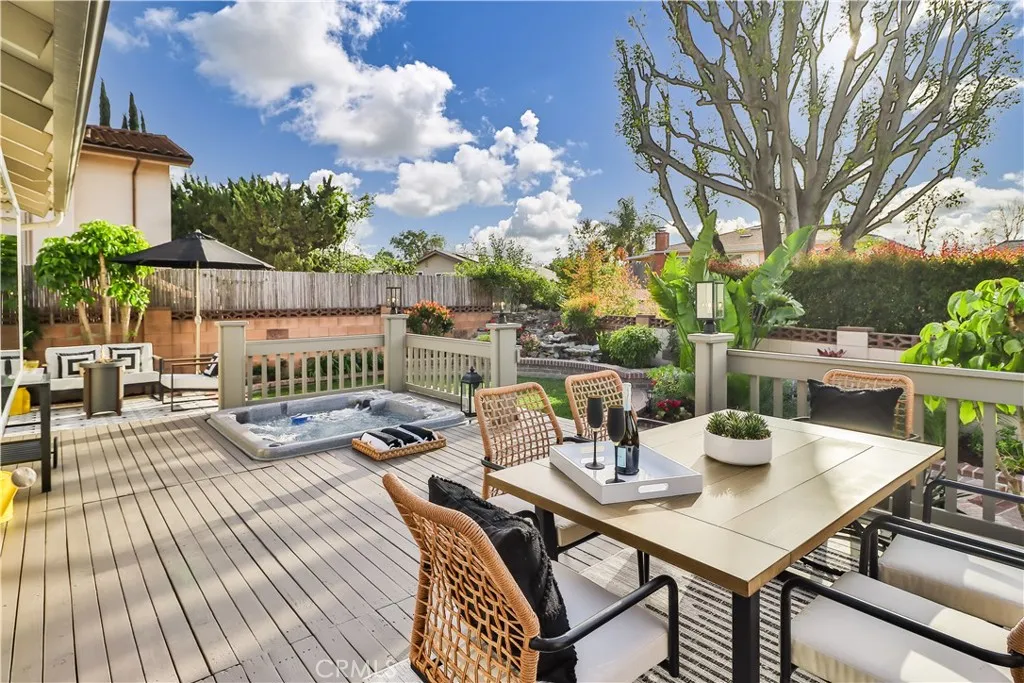 2747 Granvia Place, Thousand Oaks, California 91360 home-pic-23