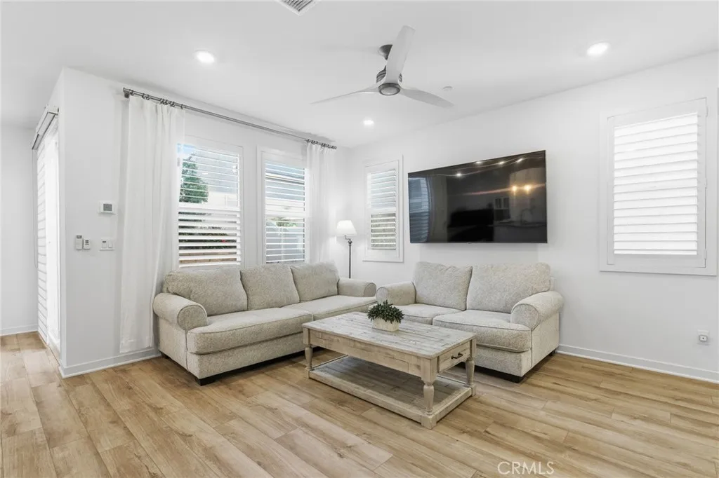 4056 Spring Haven Lane, Corona, California 92883 home-pic-6