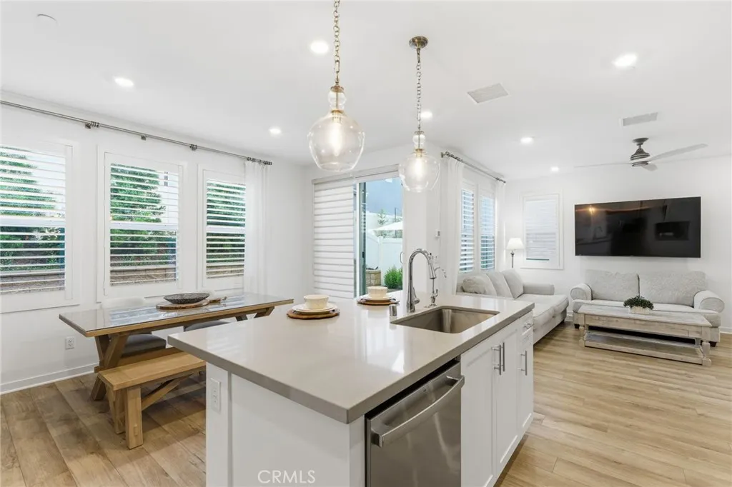 4056 Spring Haven Lane, Corona, California 92883 home-pic-13