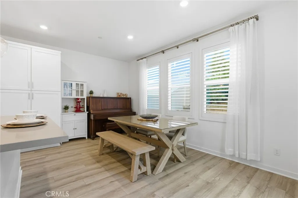 4056 Spring Haven Lane, Corona, California 92883 home-pic-10