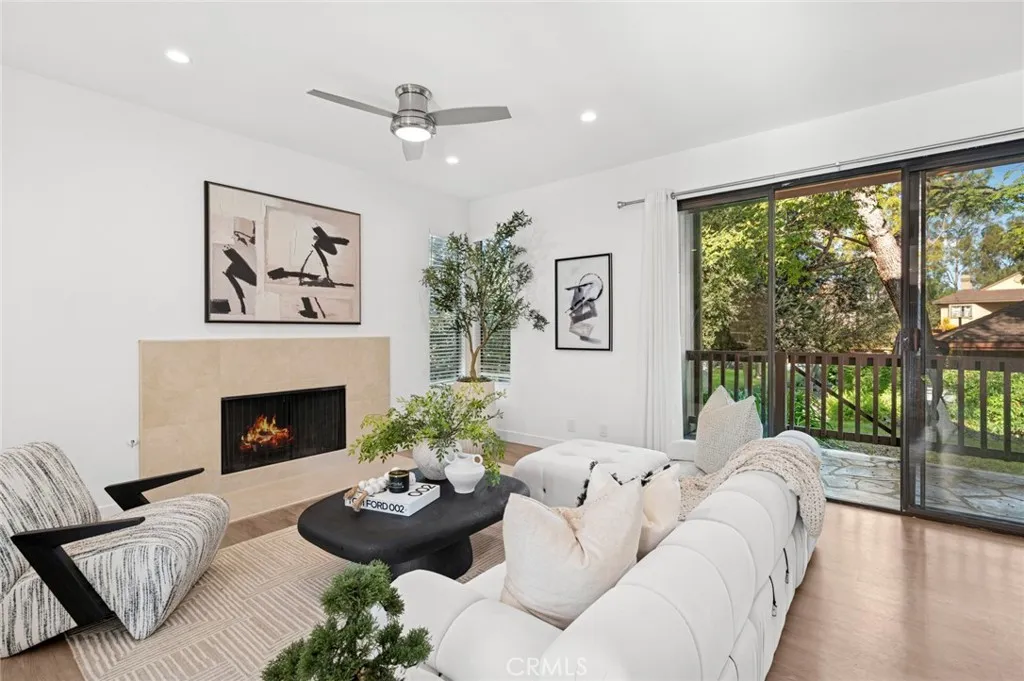 14 Rainbow Ridge, Irvine, California 92603 home-pic-2
