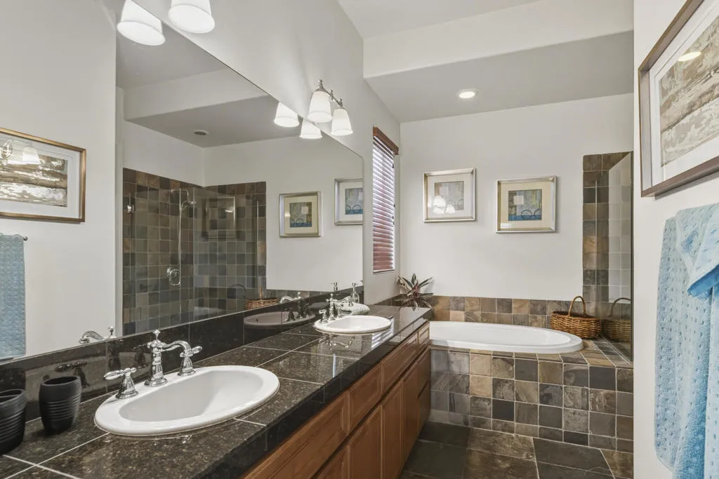 80890 Via Puerta Azul, La Quinta, California 92253 home-pic-15