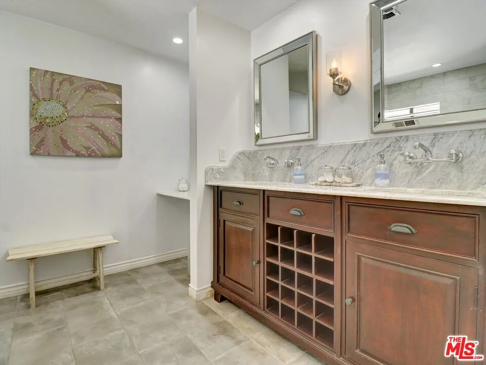 2493 E Powell Road, Palm Springs, California 92262 home-pic-34