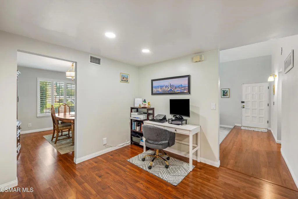 2345 Cragmont Court, Simi Valley, California 93065 home-pic-7