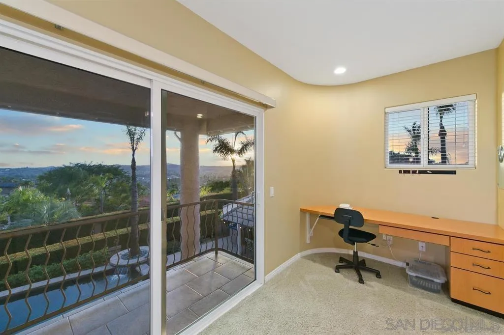 836 Camelot Pkwy, El Cajon, California 92019 home-pic-31