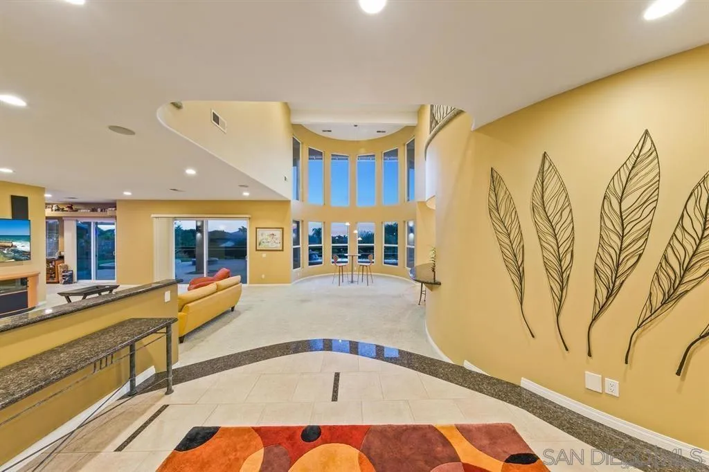 836 Camelot Pkwy, El Cajon, California 92019 home-pic-16