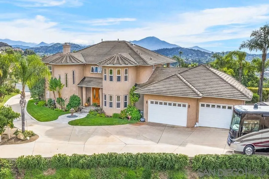 836 Camelot Pkwy, El Cajon, California 92019 home-pic-11