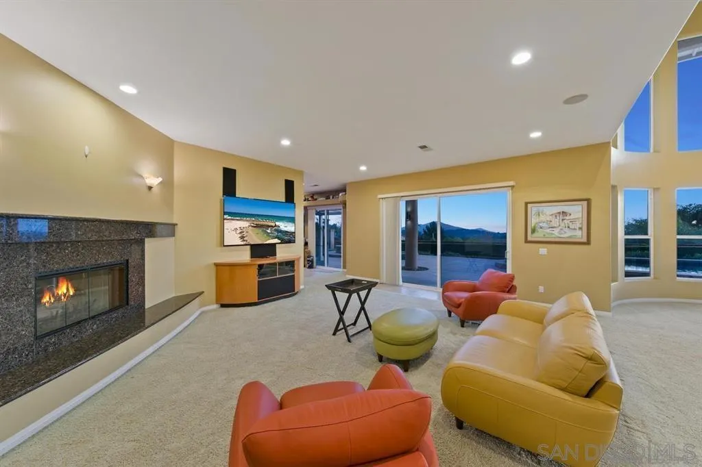 836 Camelot Pkwy, El Cajon, California 92019 home-pic-26