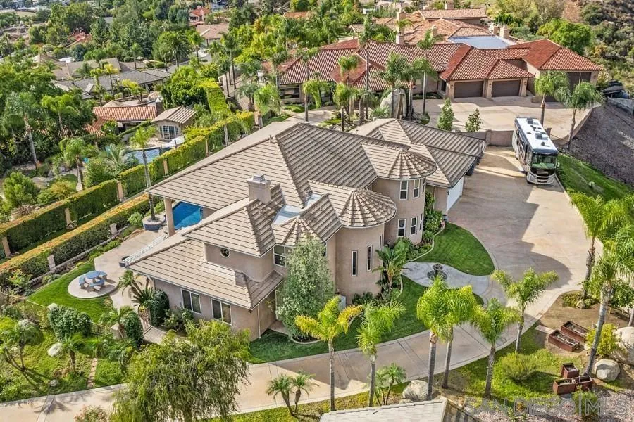 836 Camelot Pkwy, El Cajon, California 92019 home-pic-0