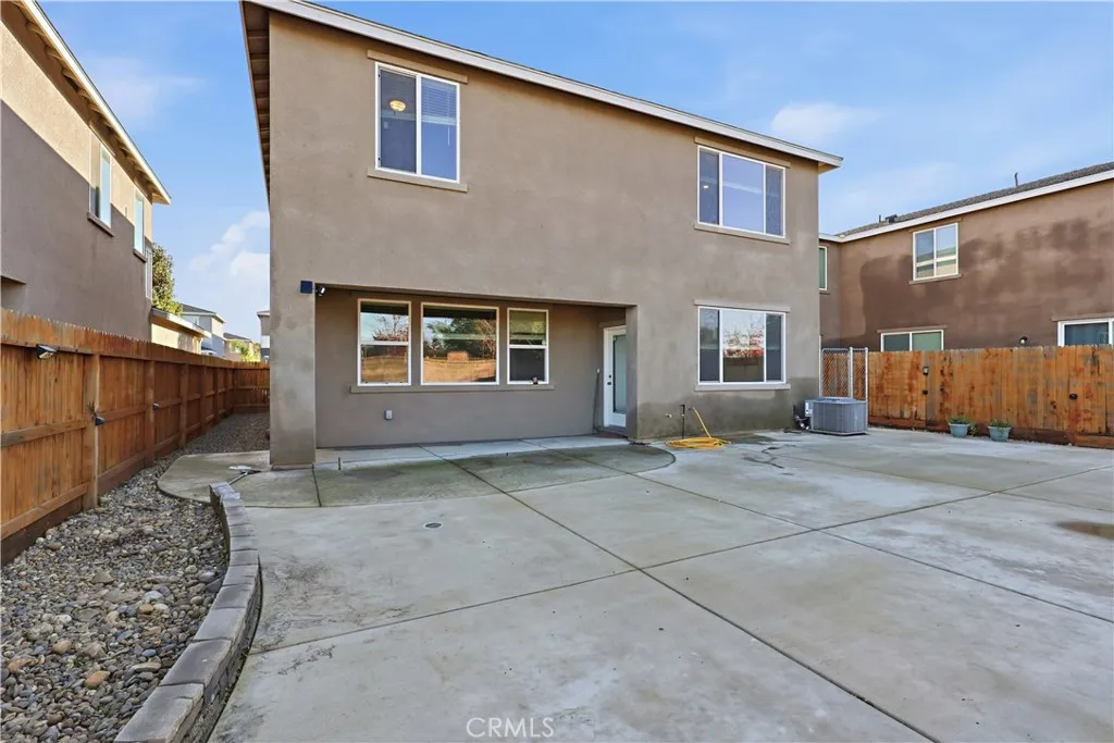 2367 Explorador, Merced, California 95340 home-pic-34