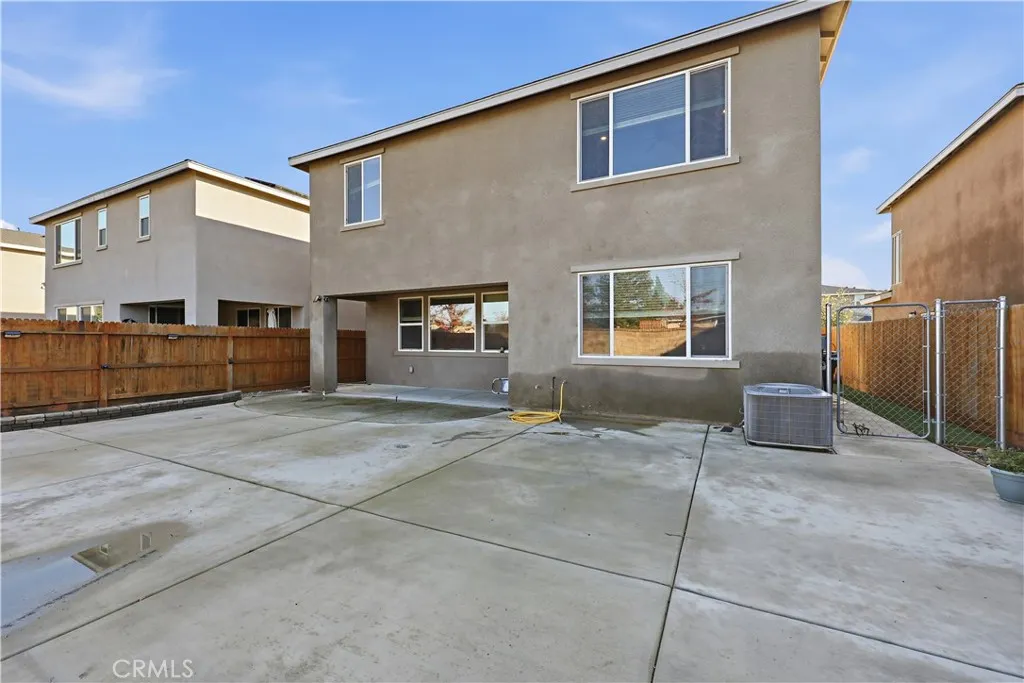 2367 Explorador, Merced, California 95340 home-pic-35