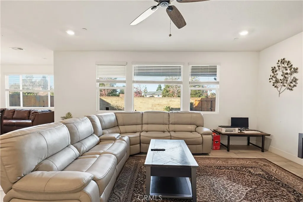 2367 Explorador, Merced, California 95340 home-pic-11