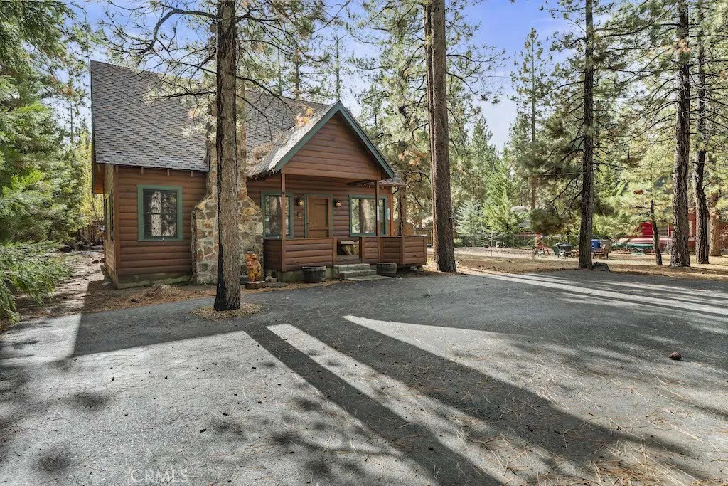 39161 Buckthorn, Big Bear Lake, California 92315 home-pic-2